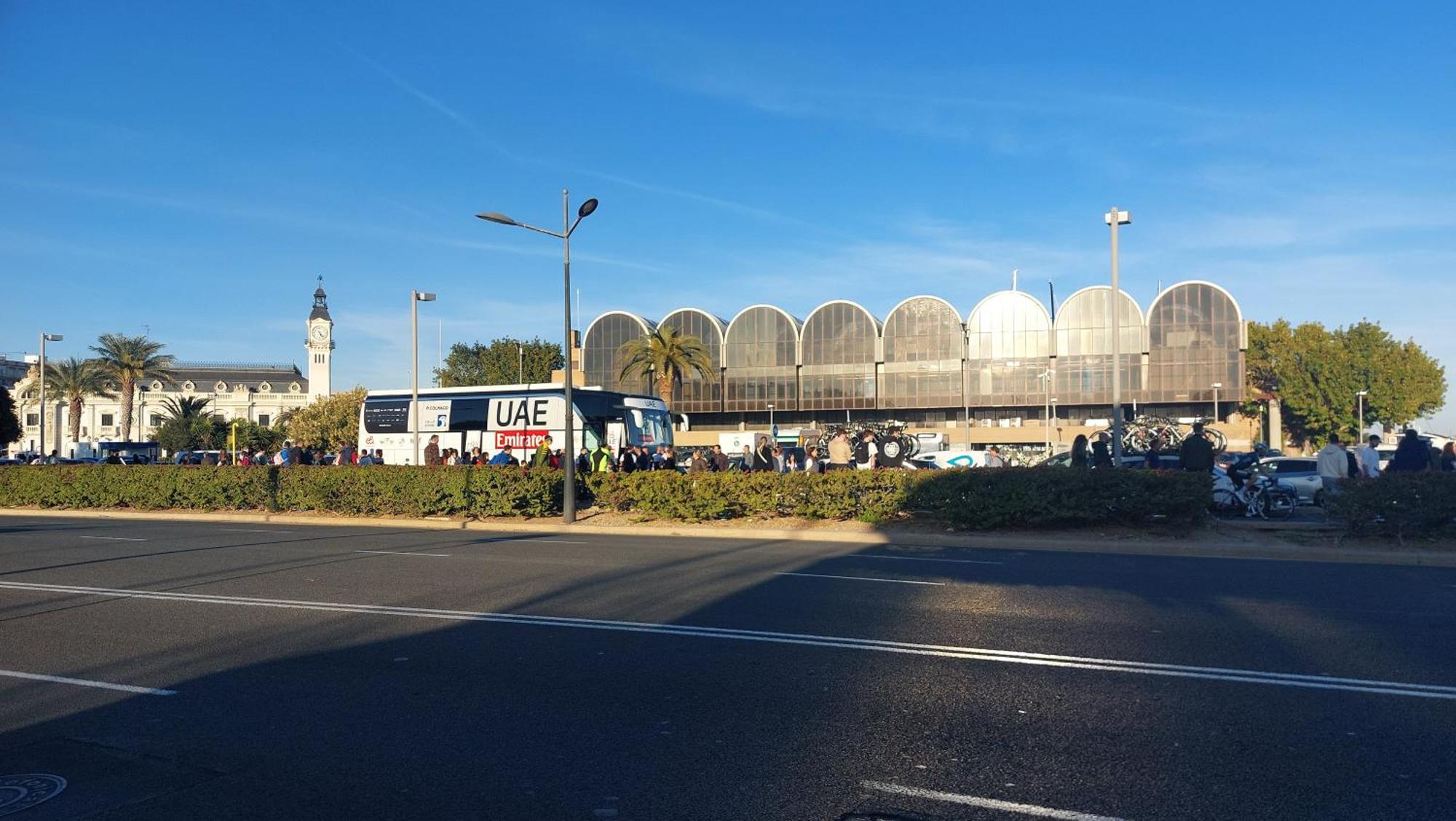 Lyesblb Aparthotel Валенсия Екстериор снимка
